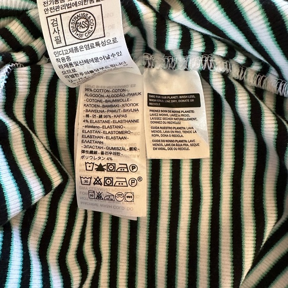 Levi’s cropped turtleneck striped sweater - Picture 3 of 7